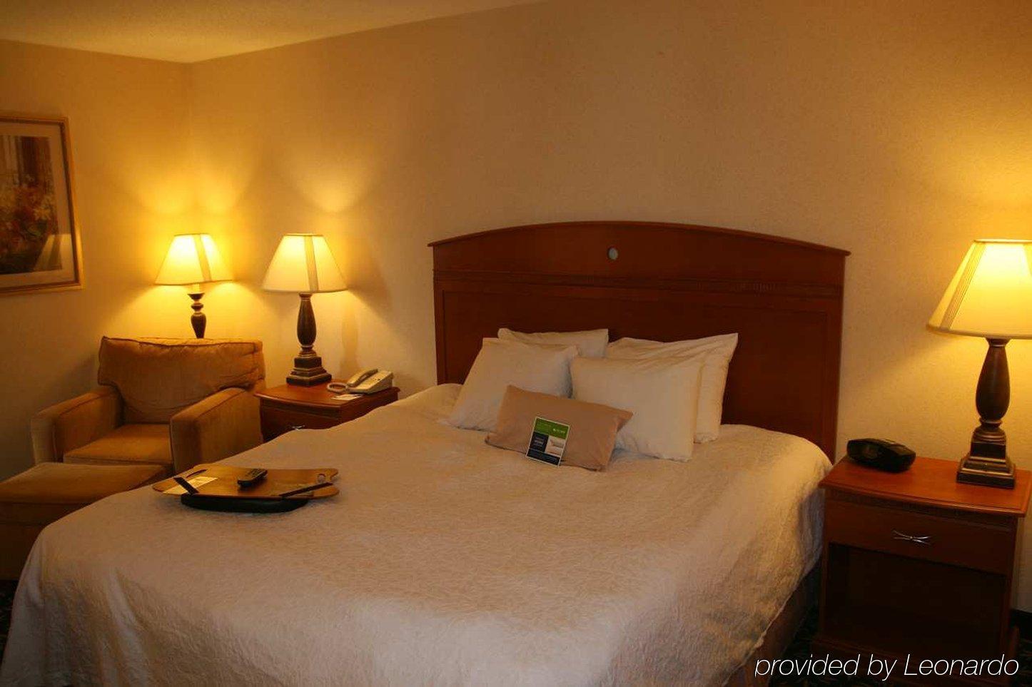 Hampton Inn Akron-Fairlawn Montrose Værelse billede