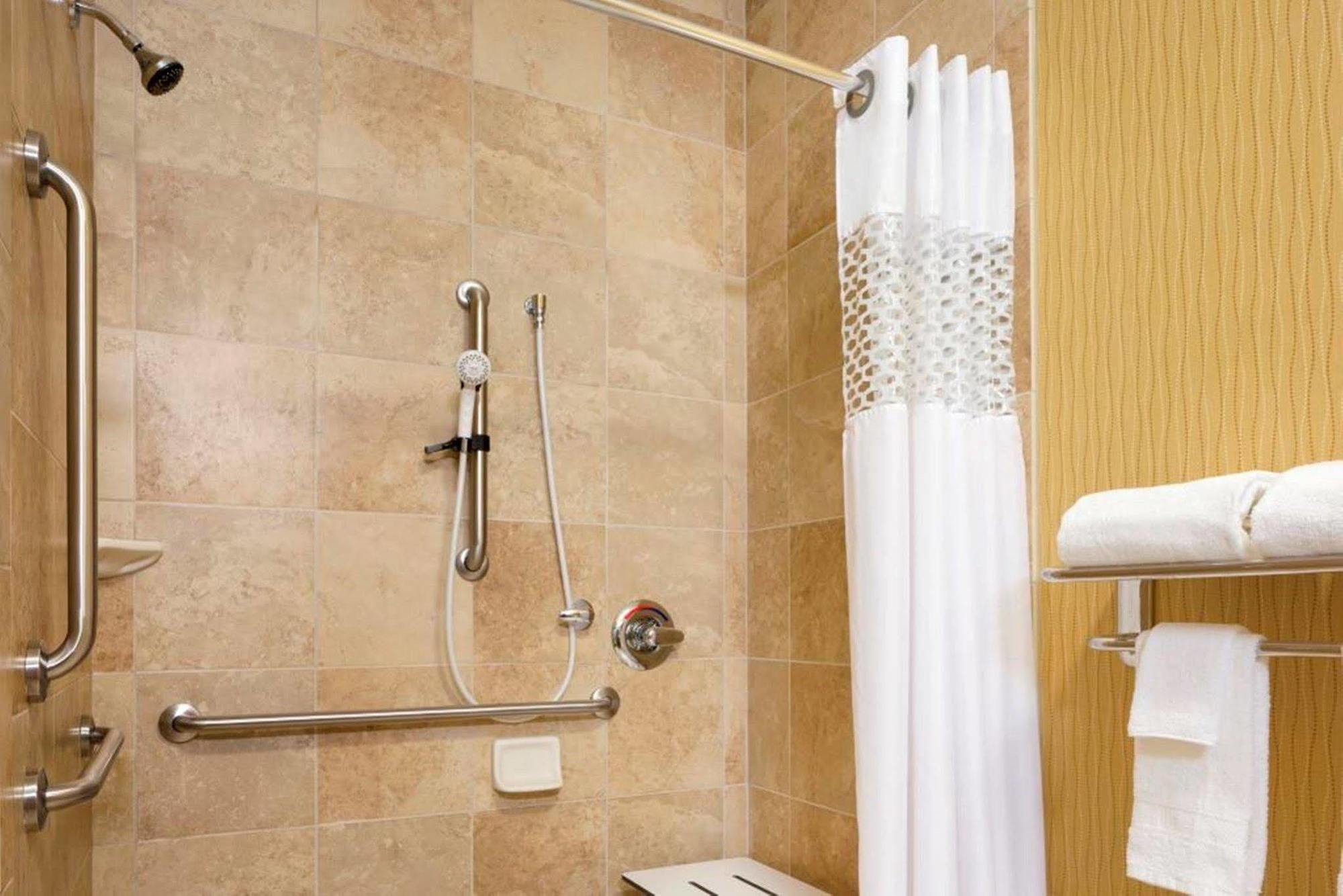 Hampton Inn Akron-Fairlawn Montrose Eksteriør billede